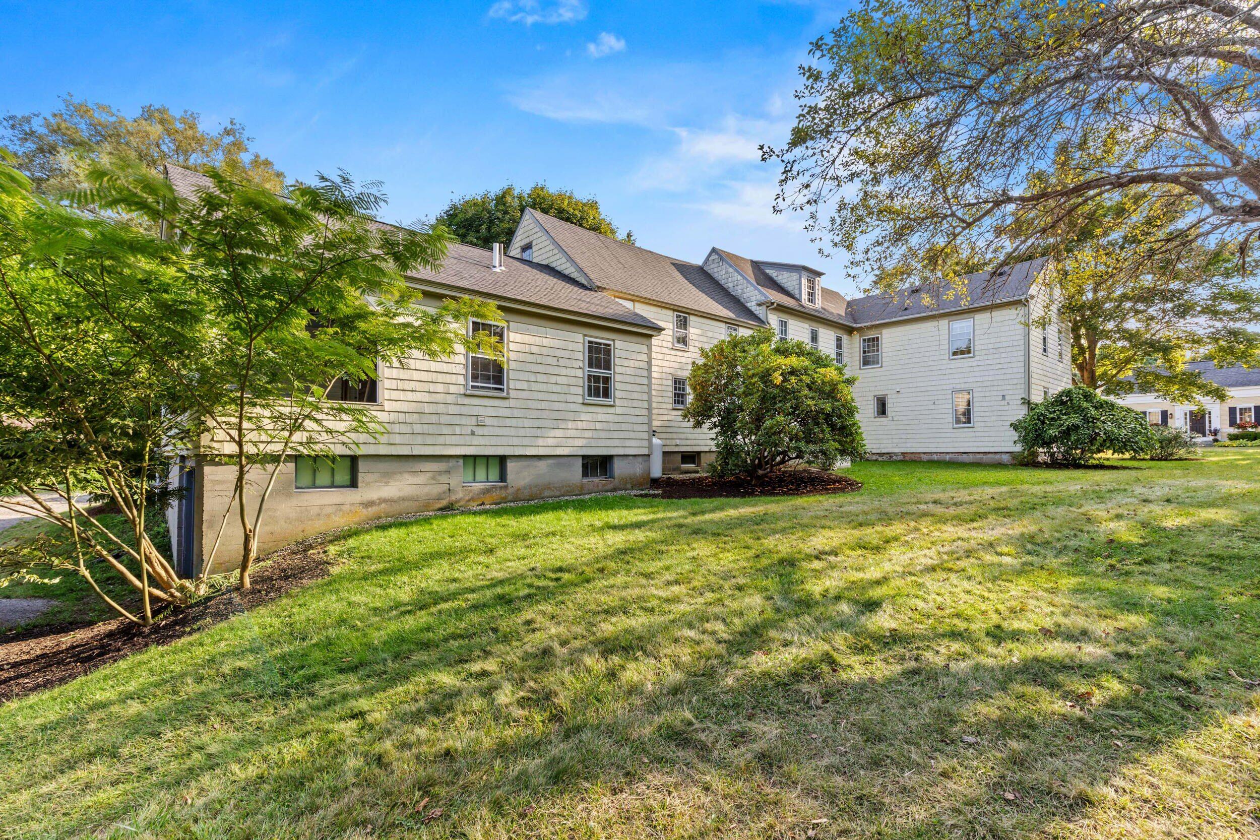 86 Pleasant Street Yarmouth ME 04096