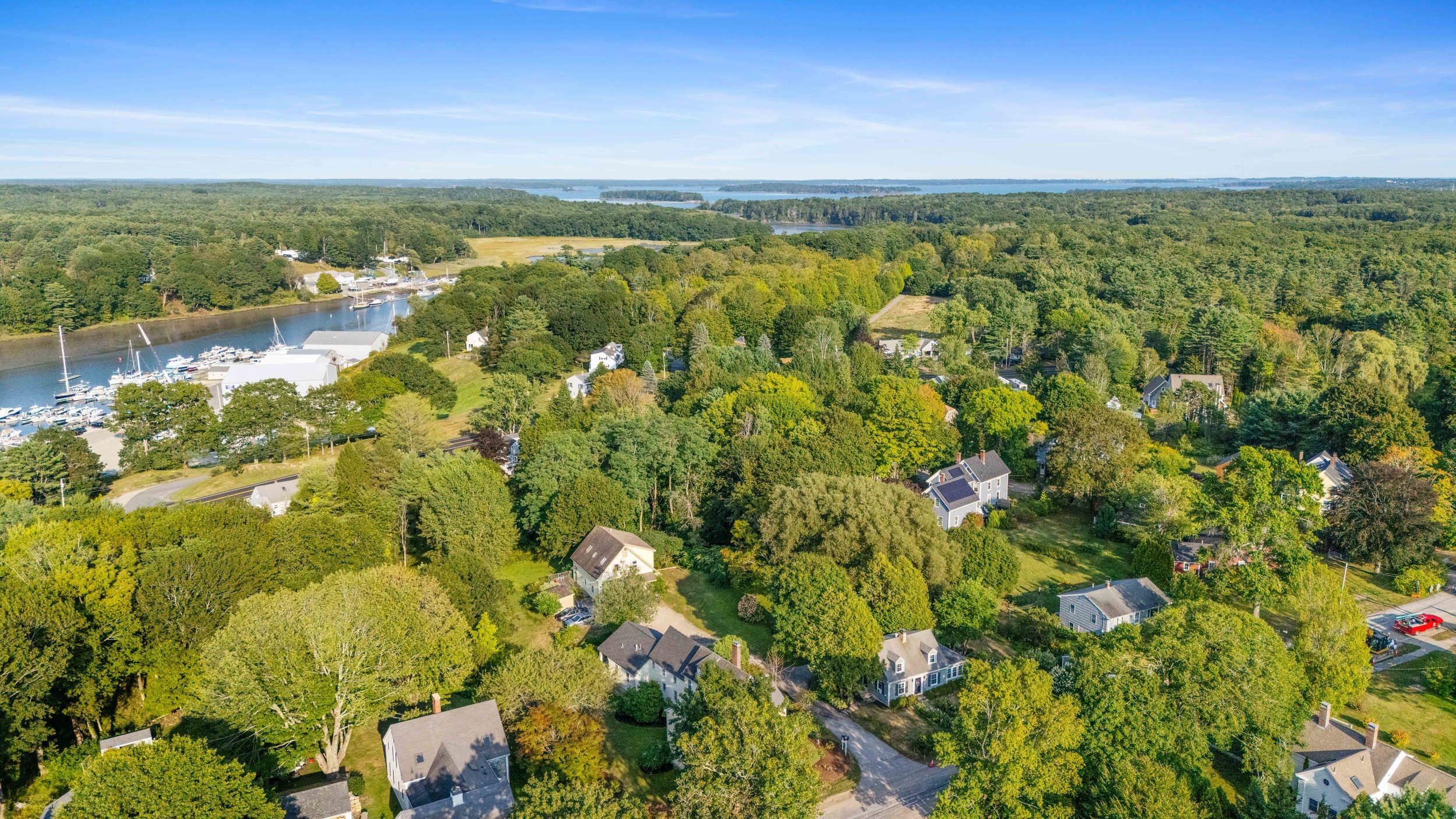 86 Pleasant Street Yarmouth ME 04096