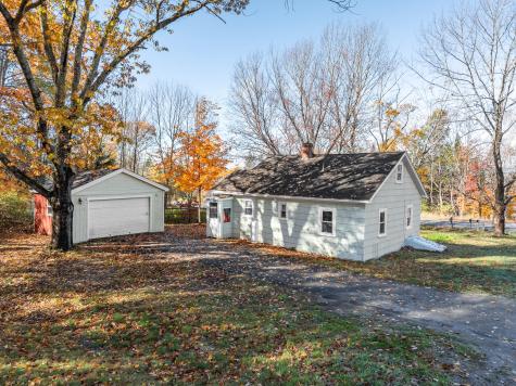 344 Enfield Road Lincoln ME 04457