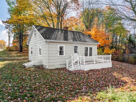 344 Enfield Road Lincoln ME 04457