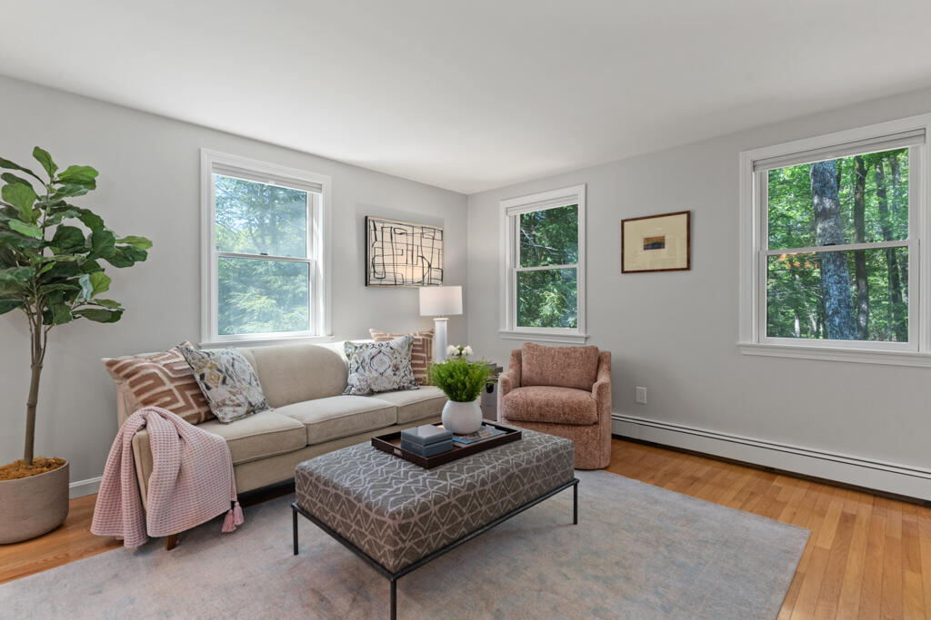 16 Pleasant Valley Road Cumberland ME 04021