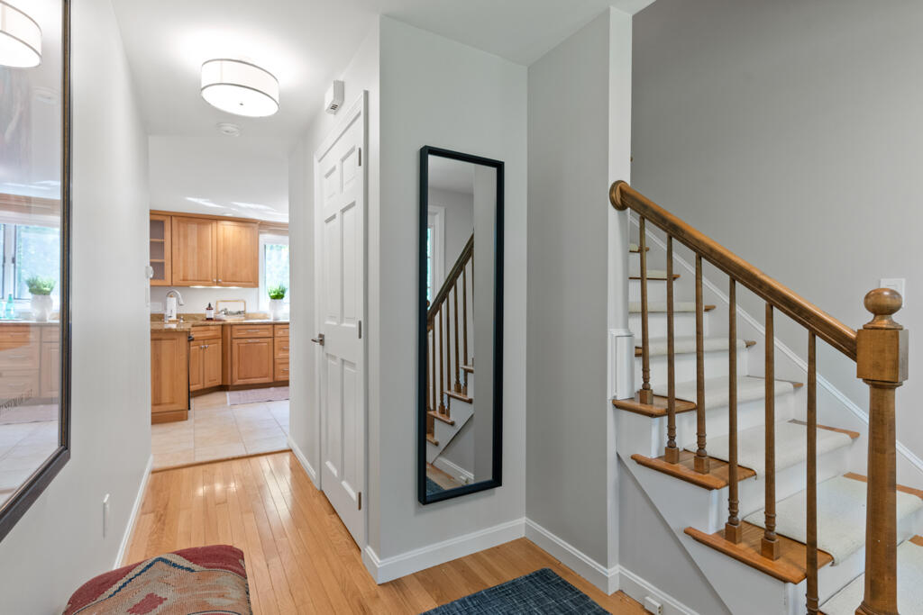 16 Pleasant Valley Road Cumberland ME 04021
