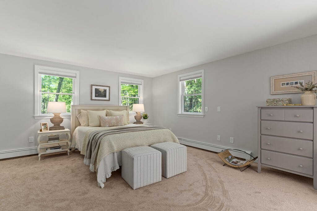 16 Pleasant Valley Road Cumberland ME 04021