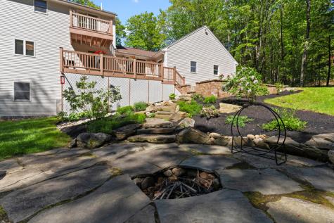 16 Pleasant Valley Road Cumberland ME 04021