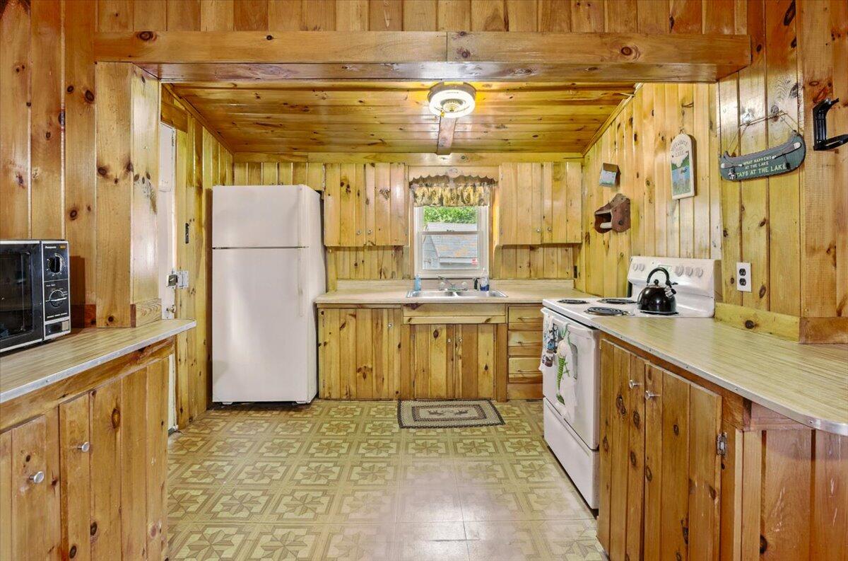 19 King Road Vassalboro ME 04989