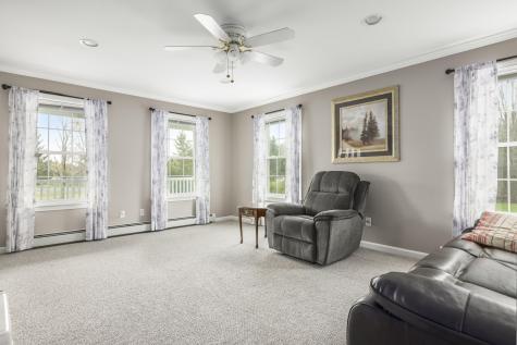 21 Jackies Way Gorham ME 04038