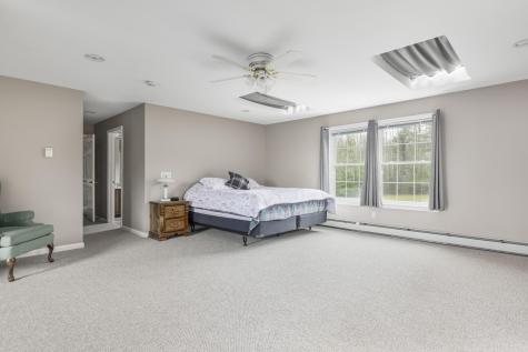 21 Jackies Way Gorham ME 04038