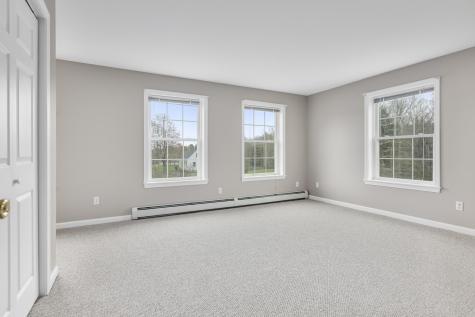 21 Jackies Way Gorham ME 04038