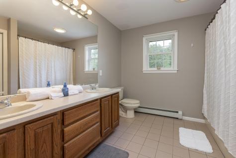 21 Jackies Way Gorham ME 04038