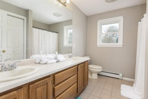 21 Jackies Way Gorham ME 04038