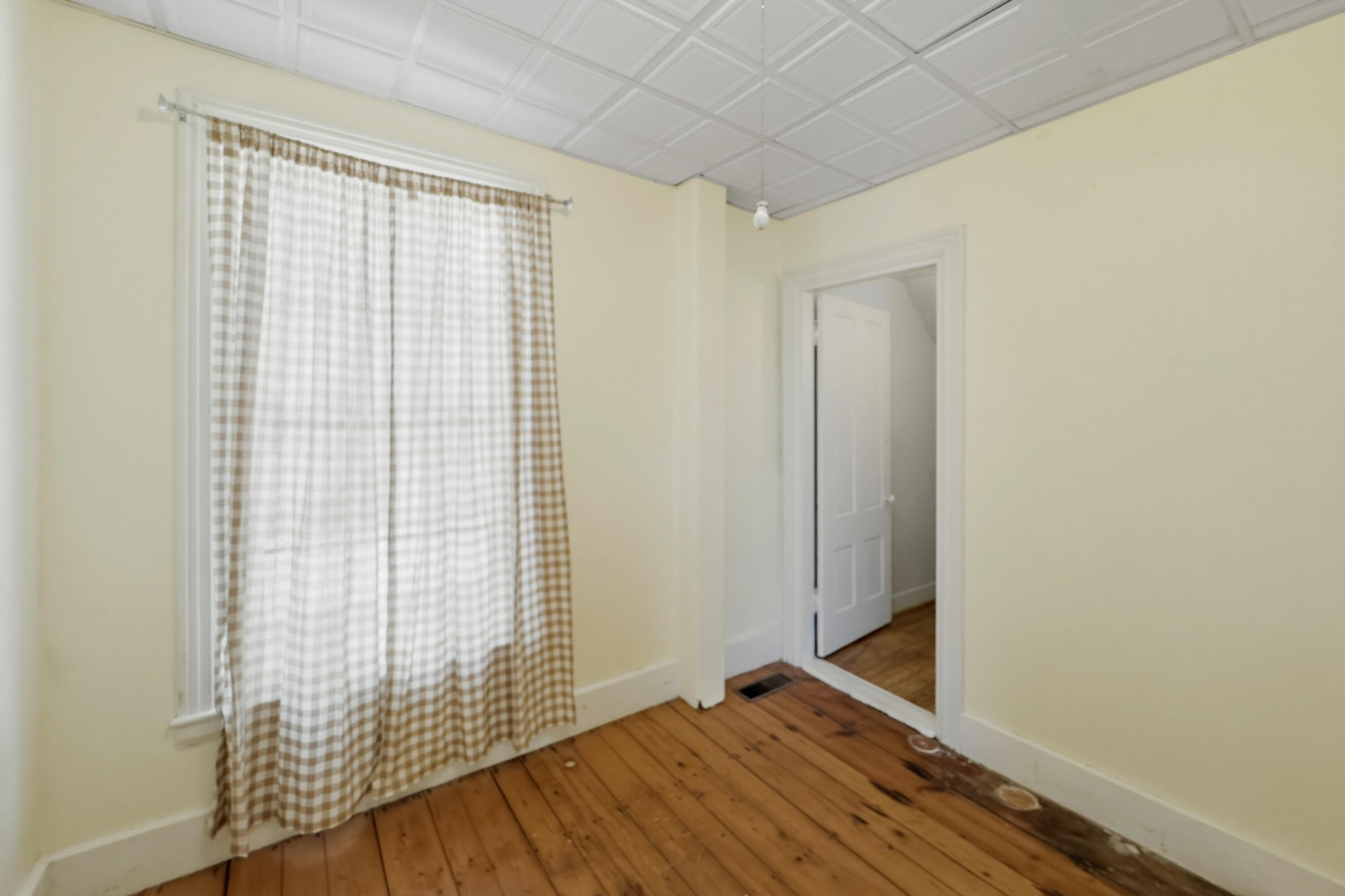 348 Broadway Rockland ME 04841