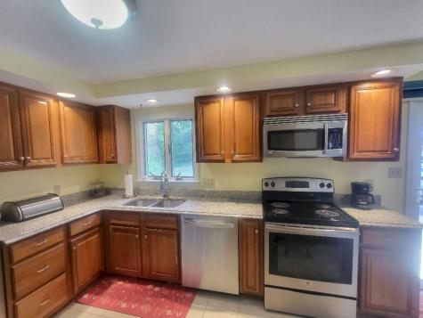 113 Seminole Drive Farmington ME 04938