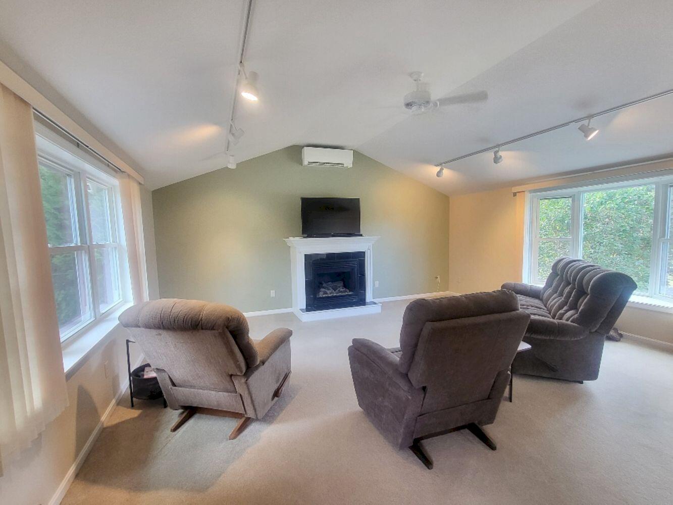 113 Seminole Drive Farmington ME 04938