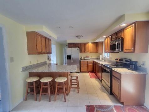 113 Seminole Drive Farmington ME 04938