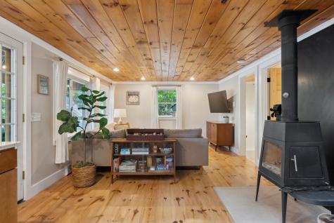 82 Harbor Road Naples ME 04055