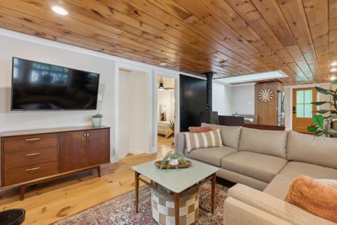 82 Harbor Road Naples ME 04055