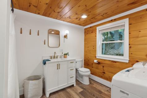 82 Harbor Road Naples ME 04055