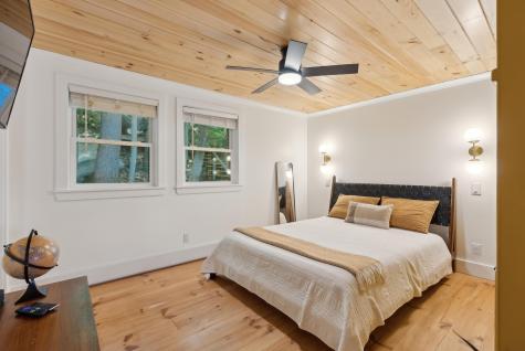 82 Harbor Road Naples ME 04055