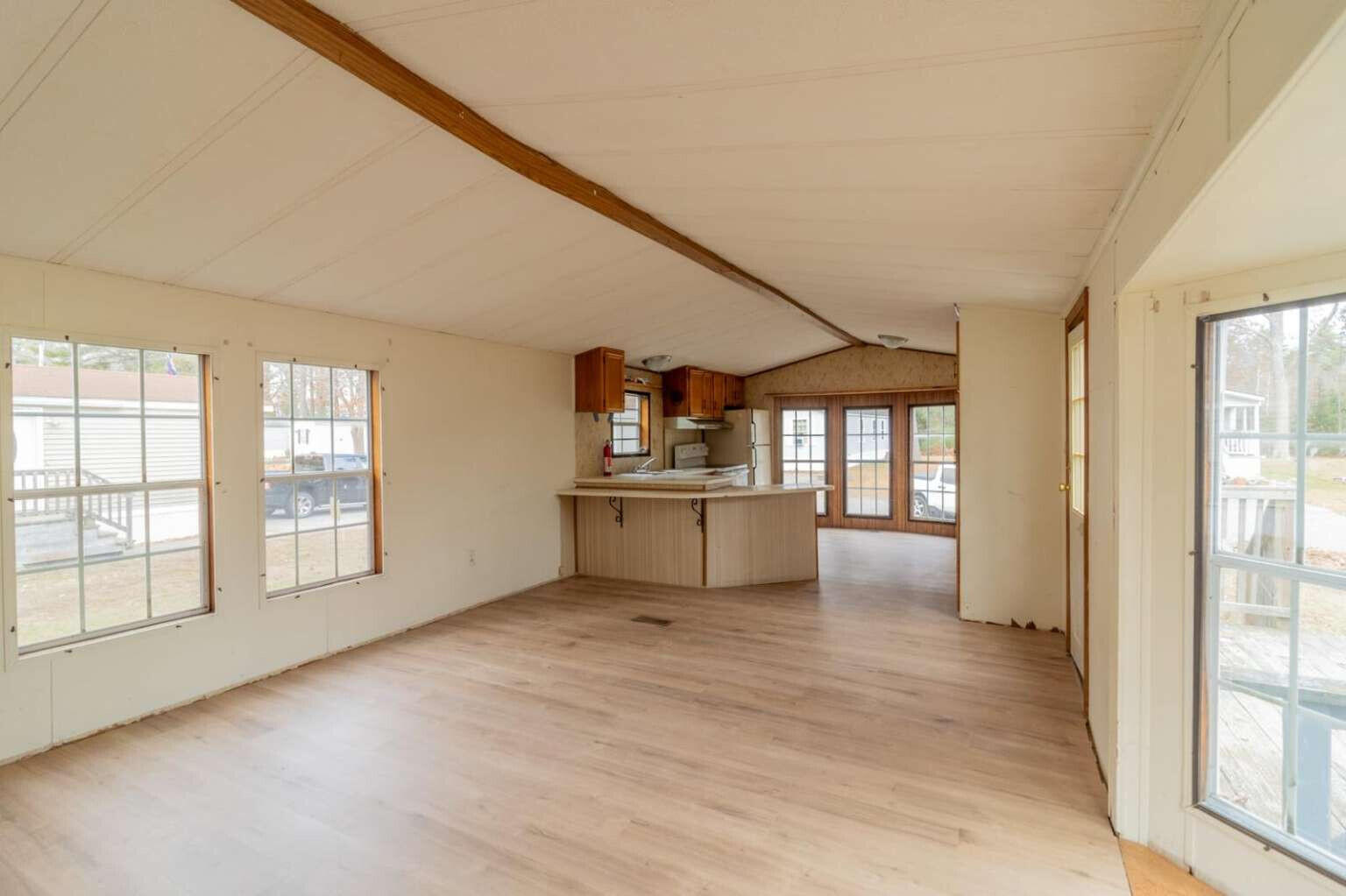 17 Tufton Street Brunswick ME 04011