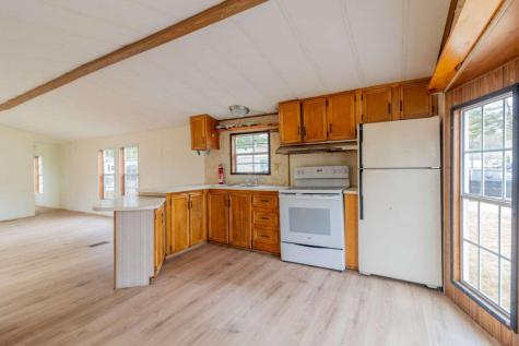 17 Tufton Street Brunswick ME 04011