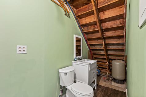 1083 Roosevelt Trail Windham ME 04062