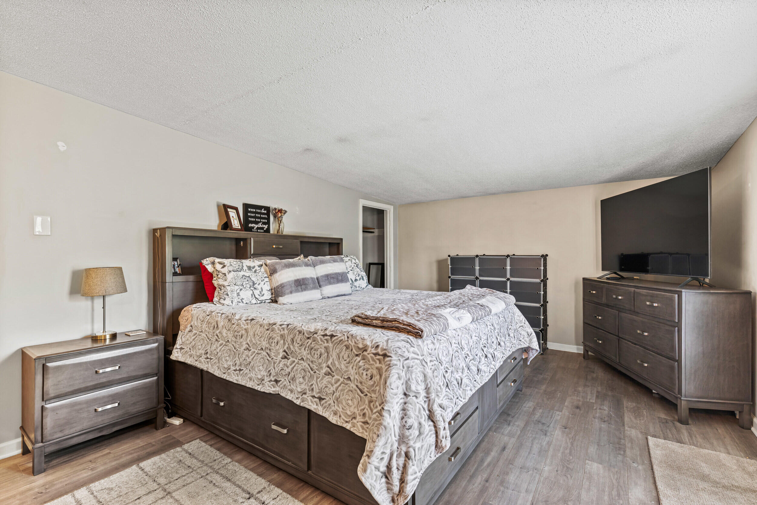 1083 Roosevelt Trail Windham ME 04062