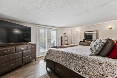 1083 Roosevelt Trail Windham ME 04062