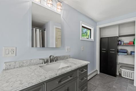 1083 Roosevelt Trail Windham ME 04062