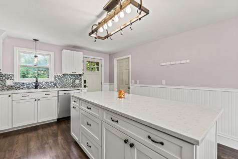 1083 Roosevelt Trail Windham ME 04062