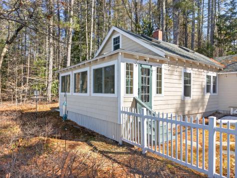 25 Katheryn Boulevard Casco ME 04015