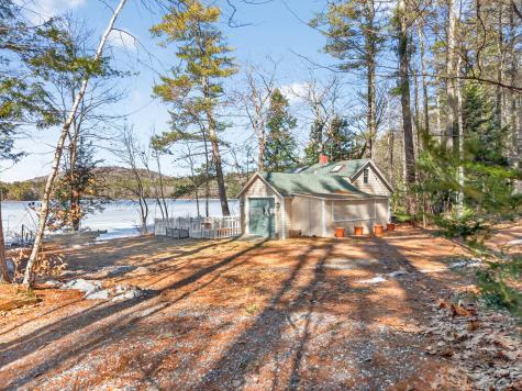 25 Katheryn Boulevard Casco ME 04015