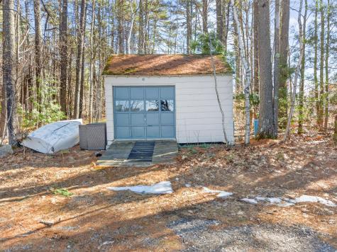 25 Katheryn Boulevard Casco ME 04015