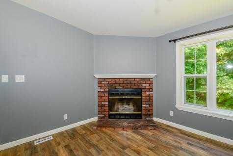 246 Tiger Hill Road Oxford ME 04270