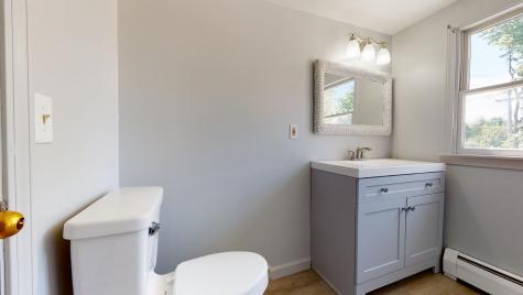 567 W Elm Street Yarmouth ME 04096