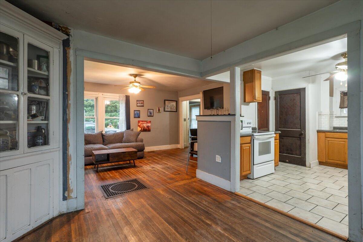 16 Hill Street Rockland ME 04841