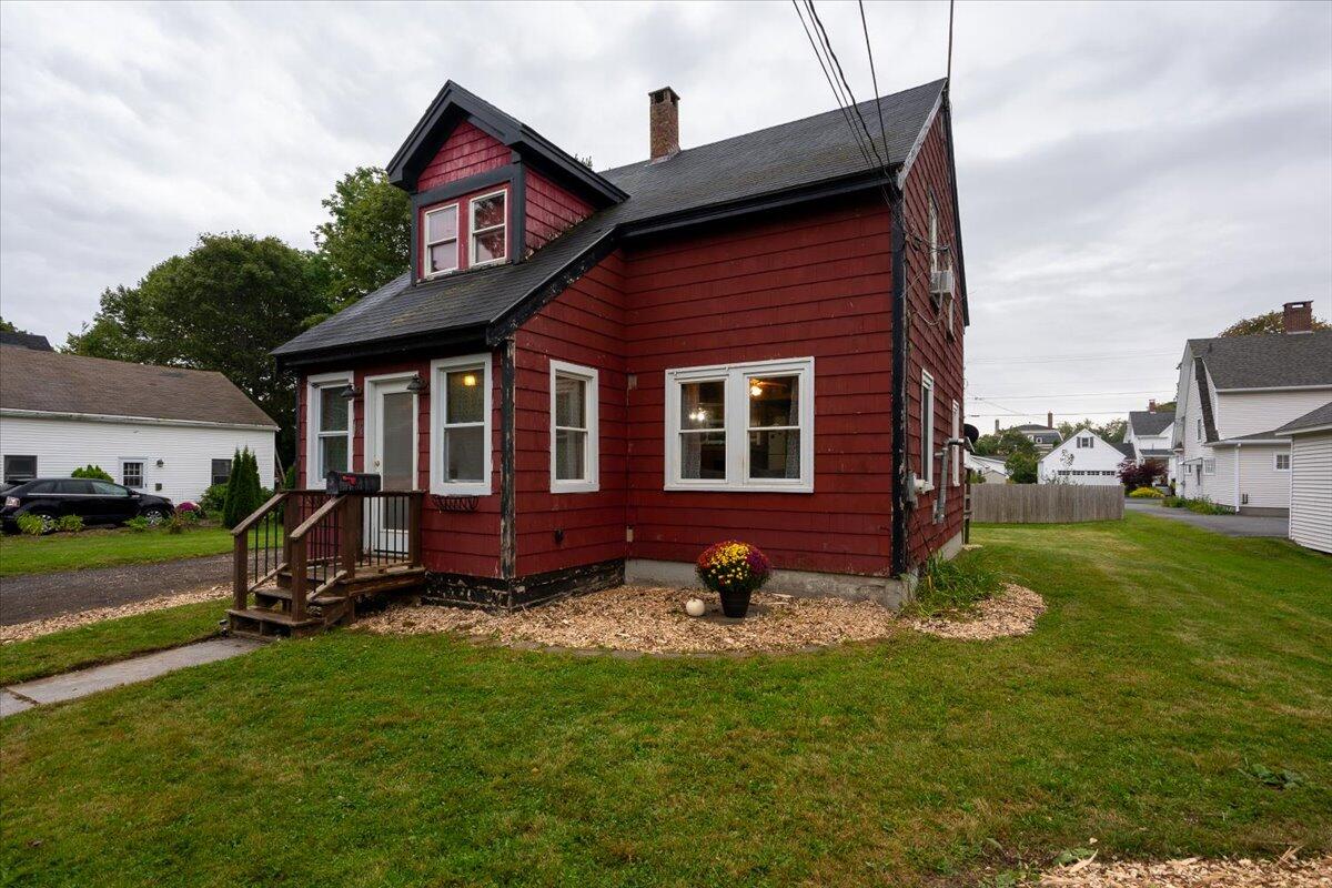 16 Hill Street Rockland ME 04841