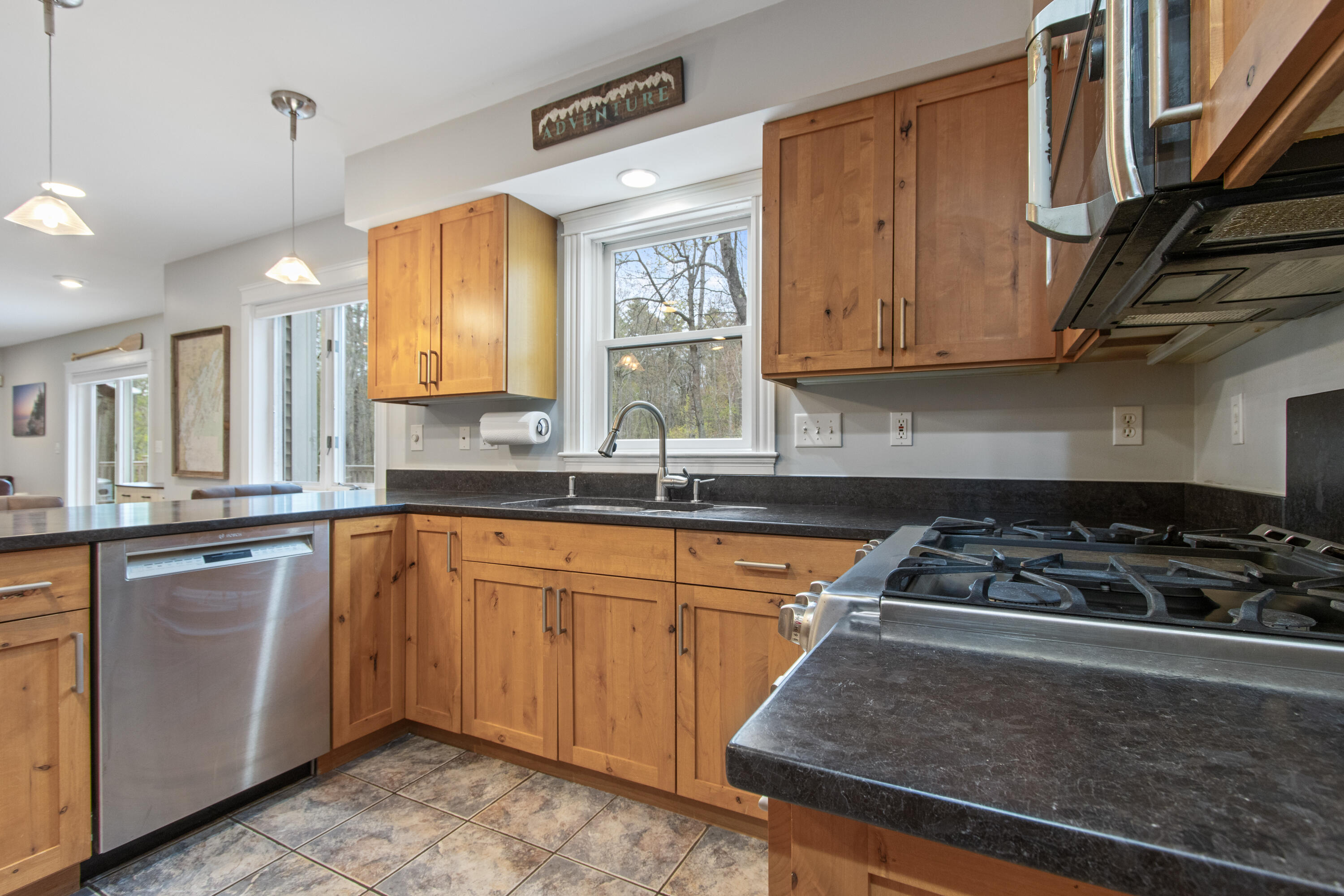 20 Ledgewood Drive Portland ME 04105