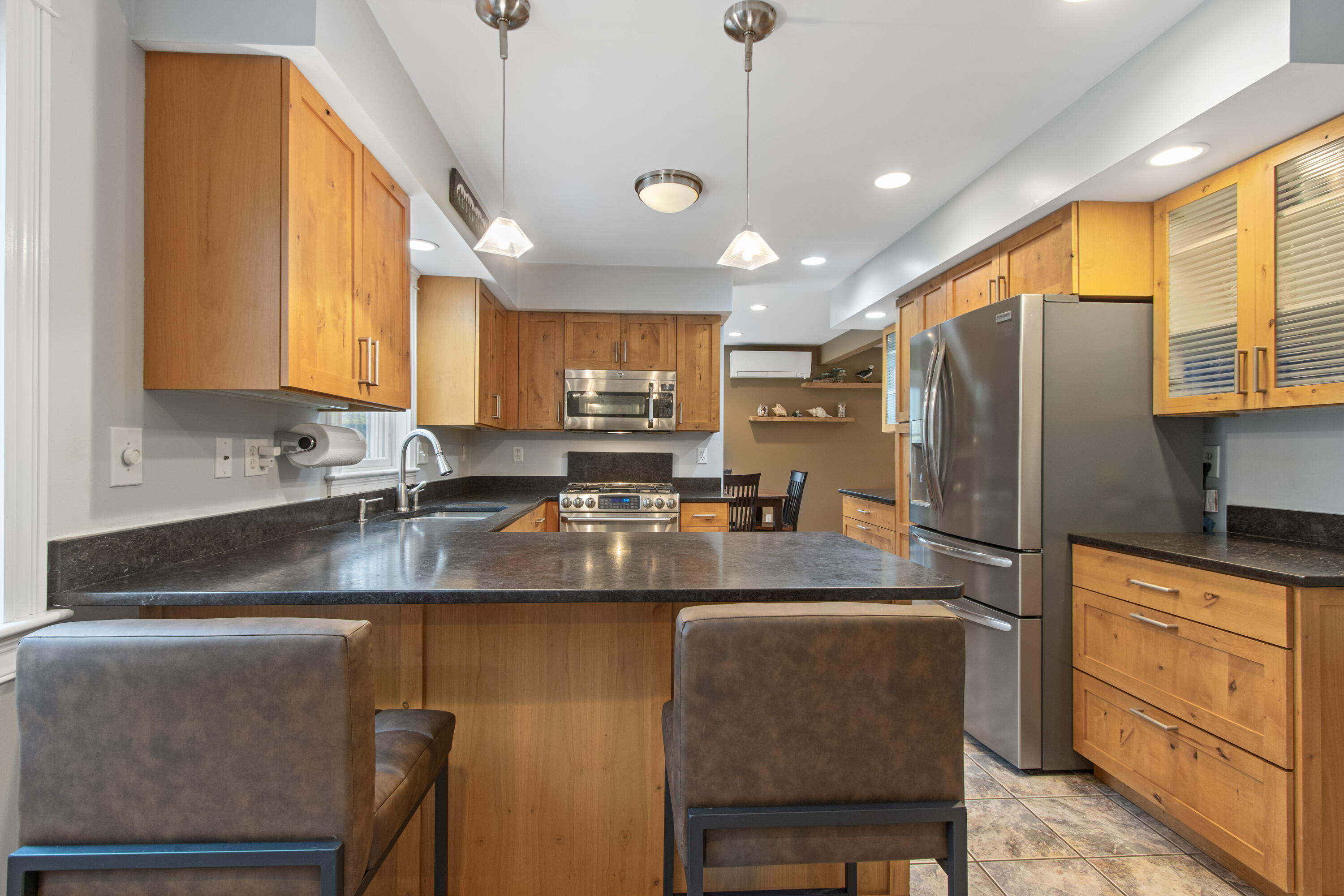 20 Ledgewood Drive Portland ME 04105