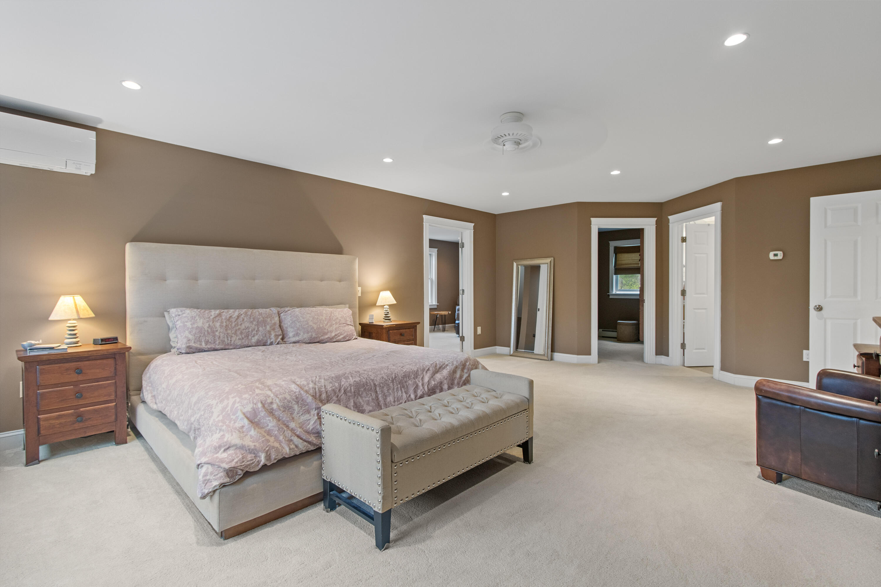 20 Ledgewood Drive Portland ME 04105