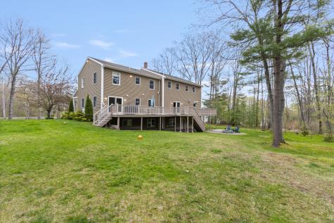 20 Ledgewood Drive Portland ME 04105