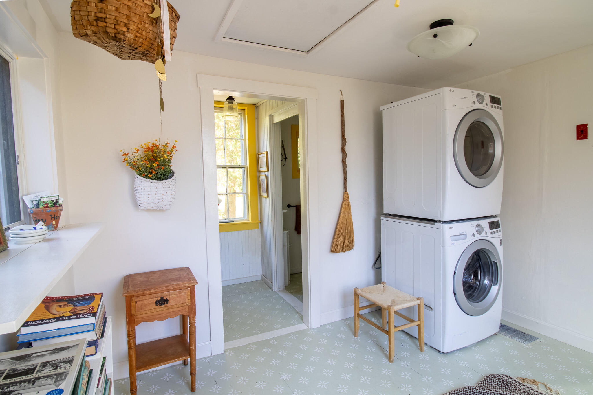 25 Summer Street Hampden ME 04444