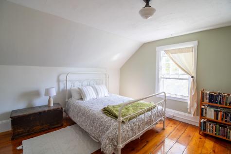 25 Summer Street Hampden ME 04444