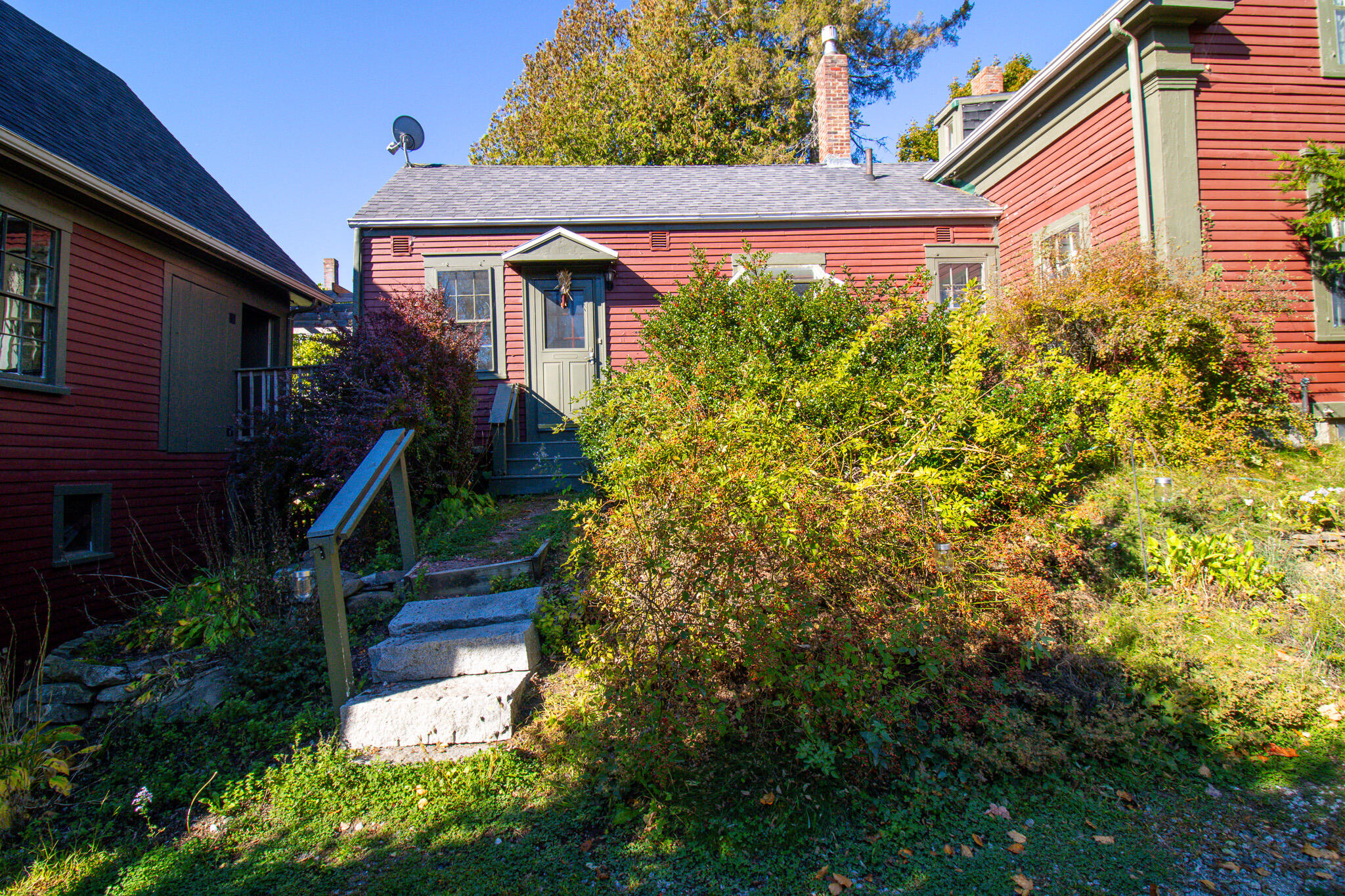 25 Summer Street Hampden ME 04444