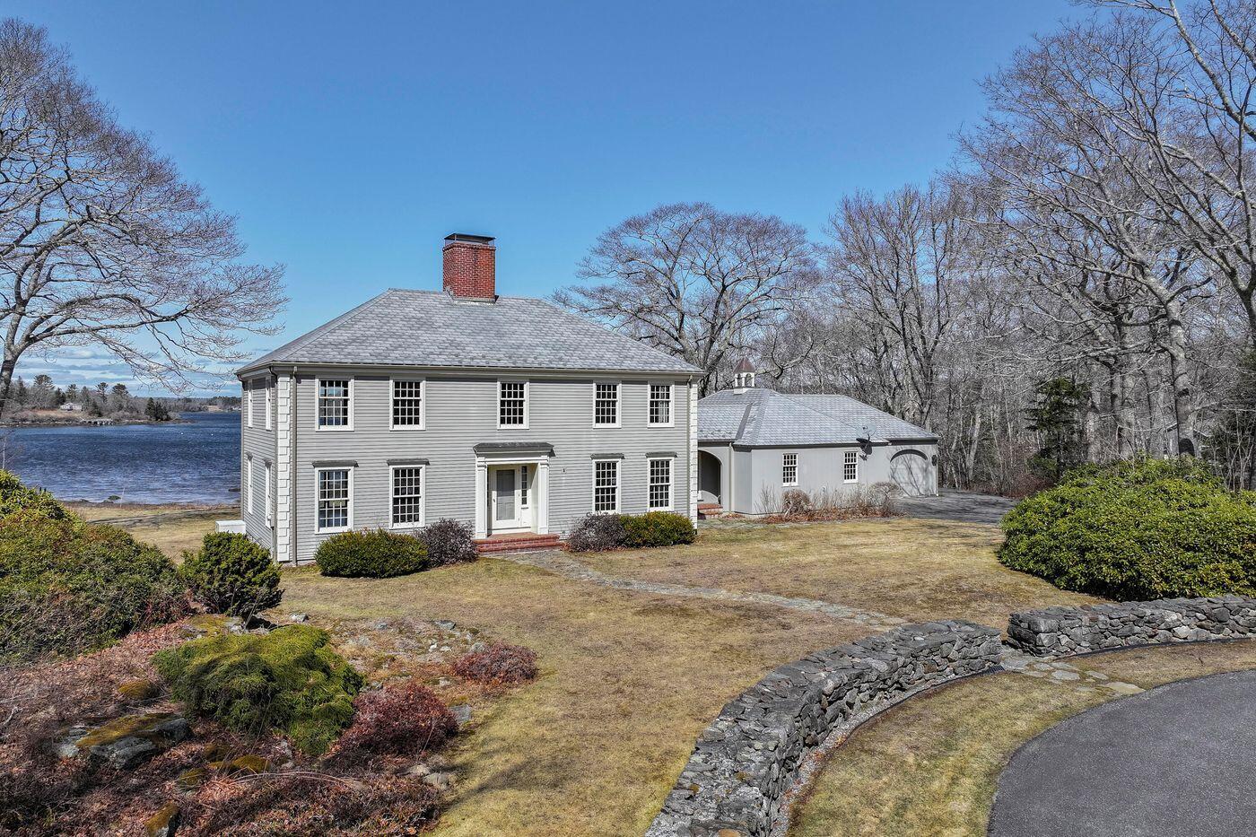 49 Mel's Lane Bristol ME 04554