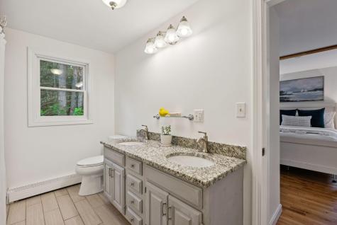 43 Lakeside Drive Falmouth ME 04105