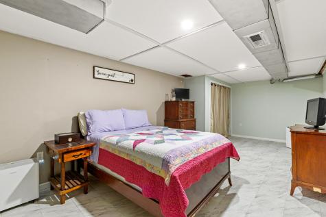 9 David Street Lisbon ME 04252