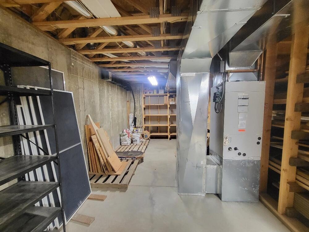 108 West Road Chesterville ME 04938