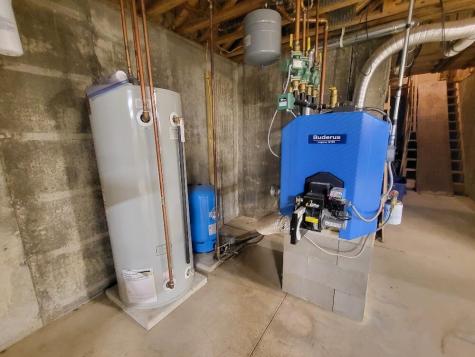 108 West Road Chesterville ME 04938