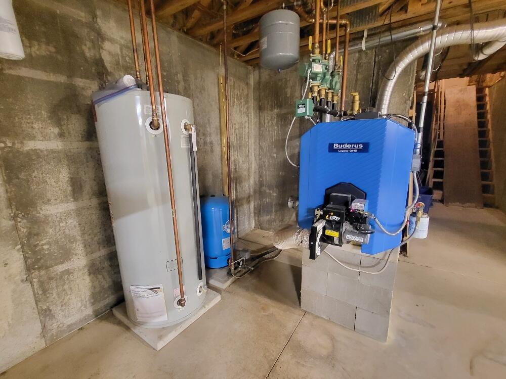 108 West Road Chesterville ME 04938