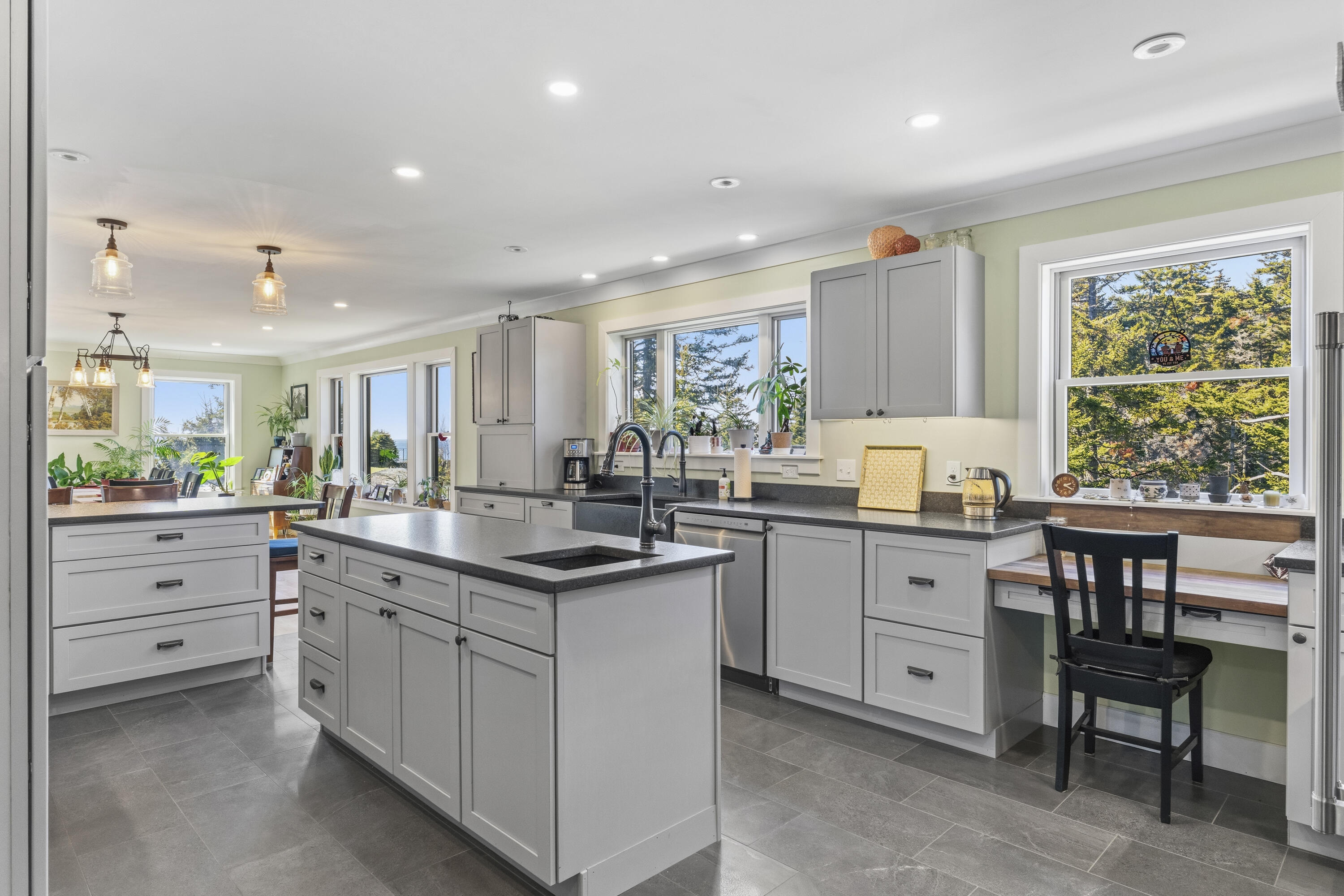 27 Seacrest Circle Phippsburg ME 04562